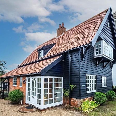 Micawbers - Aldeburgh Coastal Cottages Торпнес Екстериор снимка