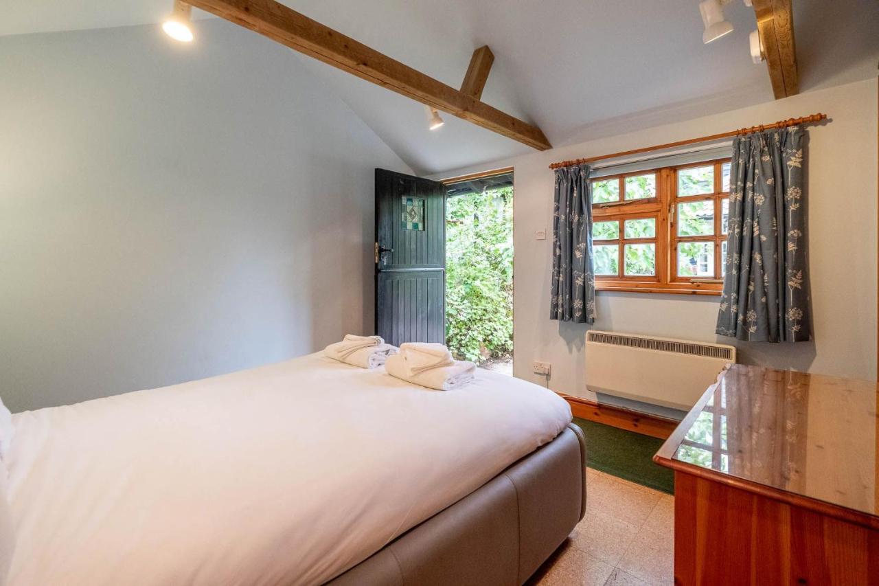 Micawbers - Aldeburgh Coastal Cottages Торпнес Екстериор снимка