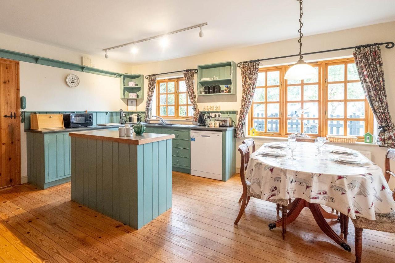 Micawbers - Aldeburgh Coastal Cottages Торпнес Екстериор снимка